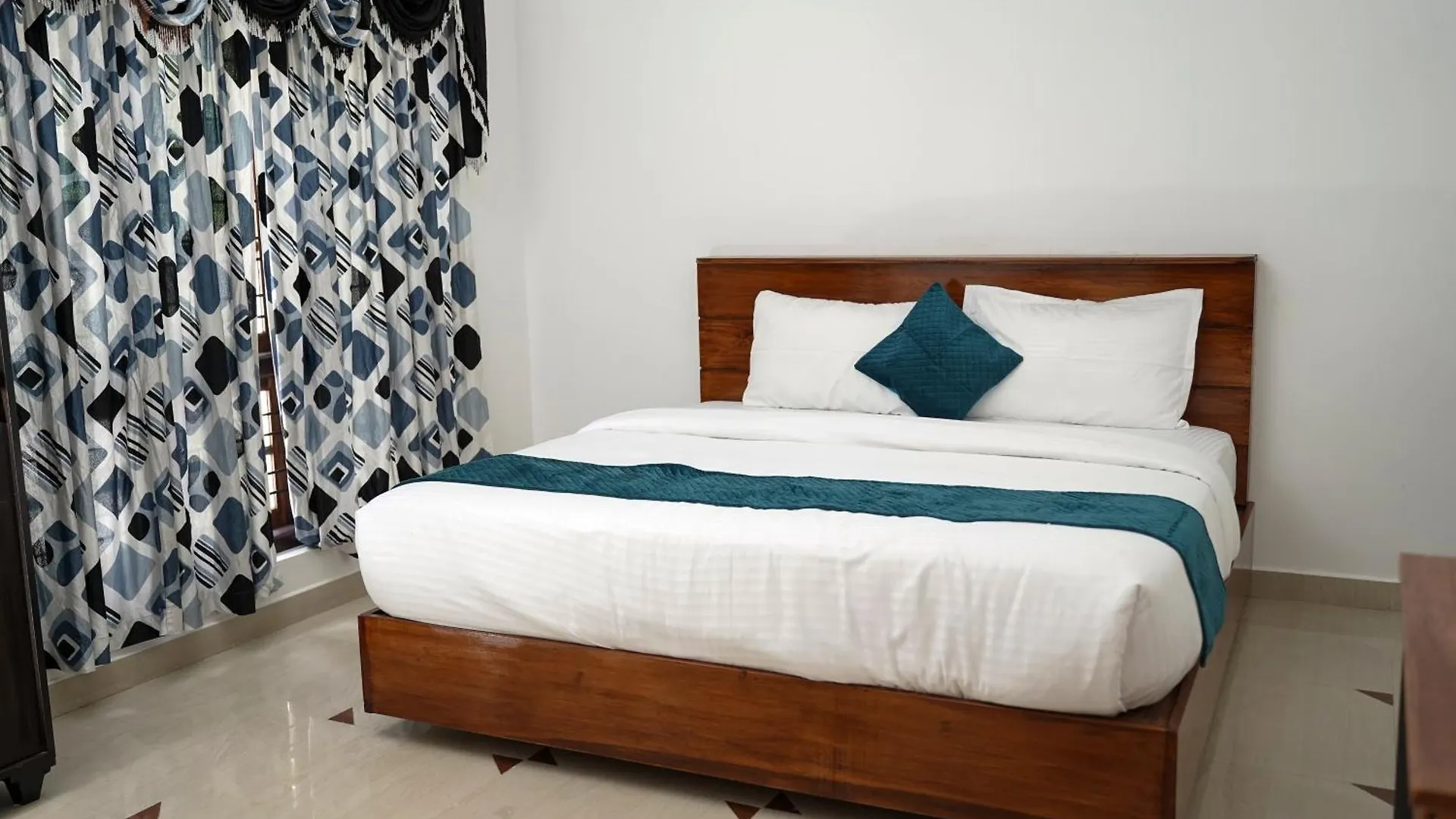 Yellow Homestay Munnar Anachal 0*,  Ινδία